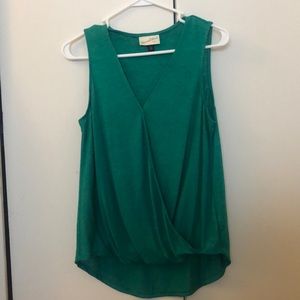 Universal Thread tank. Size XS